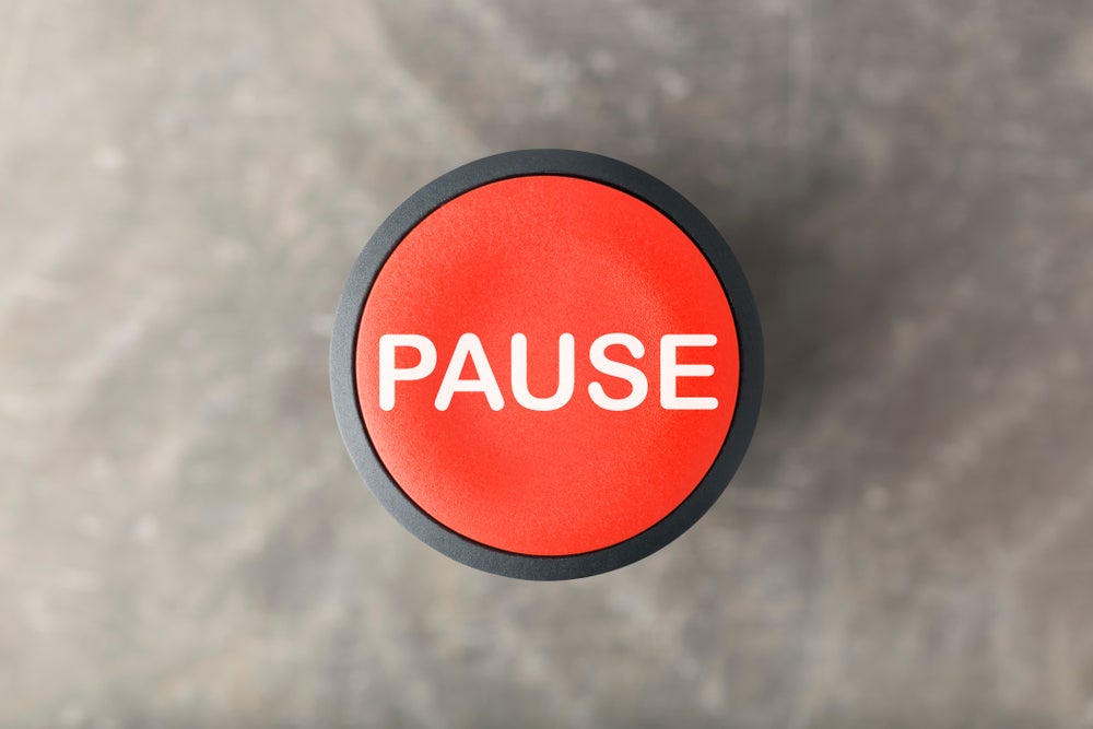 Learning To Pause On Purpose