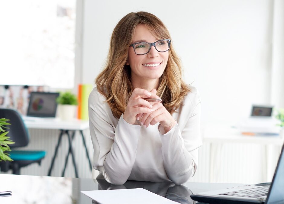 Stop Playing Small: A Working Mom’s Guide to Owning Her Worth